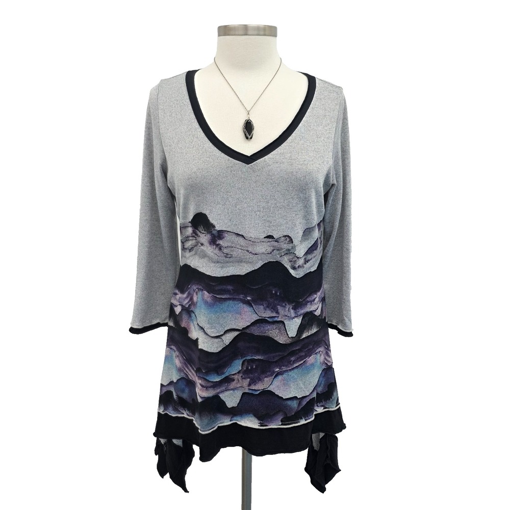 Womens M Gray Watercolor Print V-Neck‎ Tunic Top Boho Artcore Handkerchief Hem